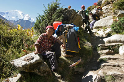 Pauze, onderweg naar Dingboche